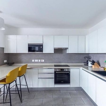 Luxury Labone Edge 2-Bedroom Apartment In Accra - Fivehills Homes 외부 사진